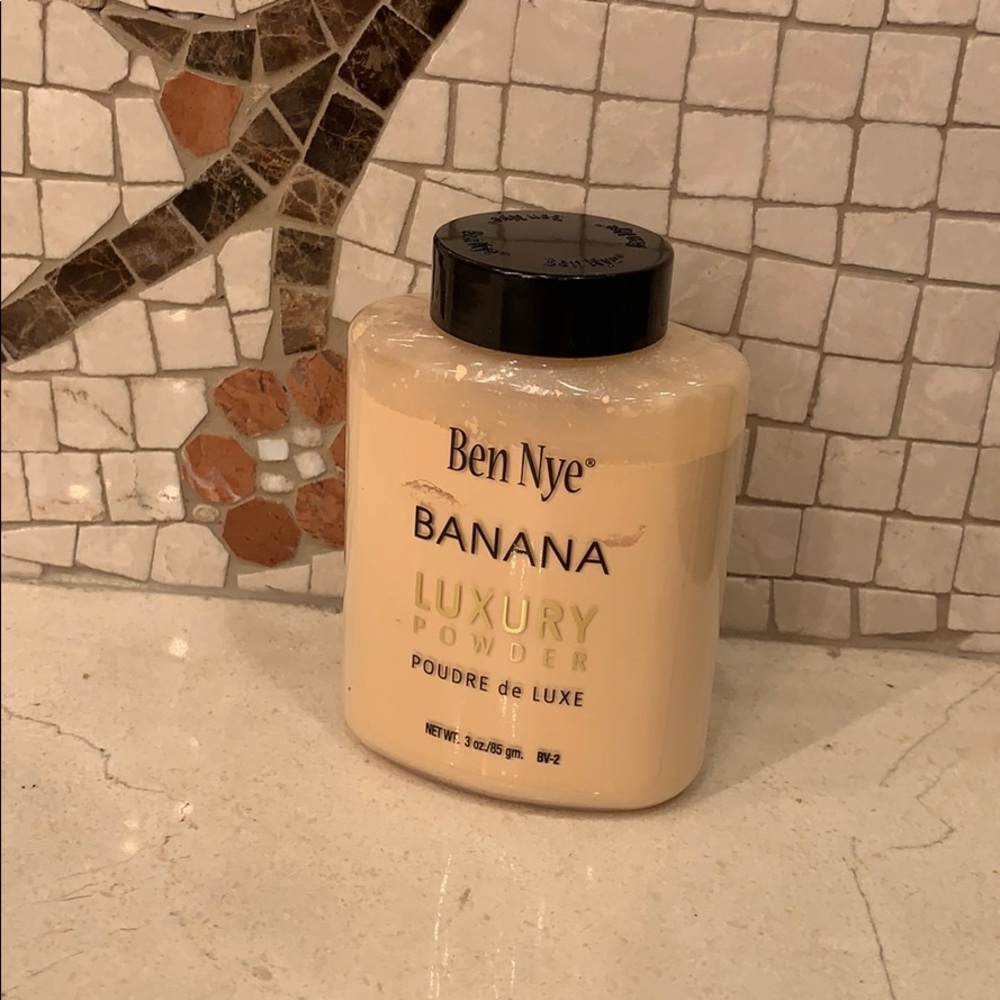 Ben Nye banana powder 3oz (large size)